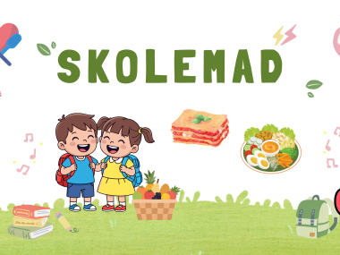 Et billede med teksten Skolemad. Til højre for teksten ses et skilt med teksten Seden Skole, en sol og et hjerte med bestik rundt om. Til venstre ses en regnbue, et, hjerte, en gryderet, et æble og en busk. Under teksten er der græs, et par skolebørn, en lasagne og en salat. 